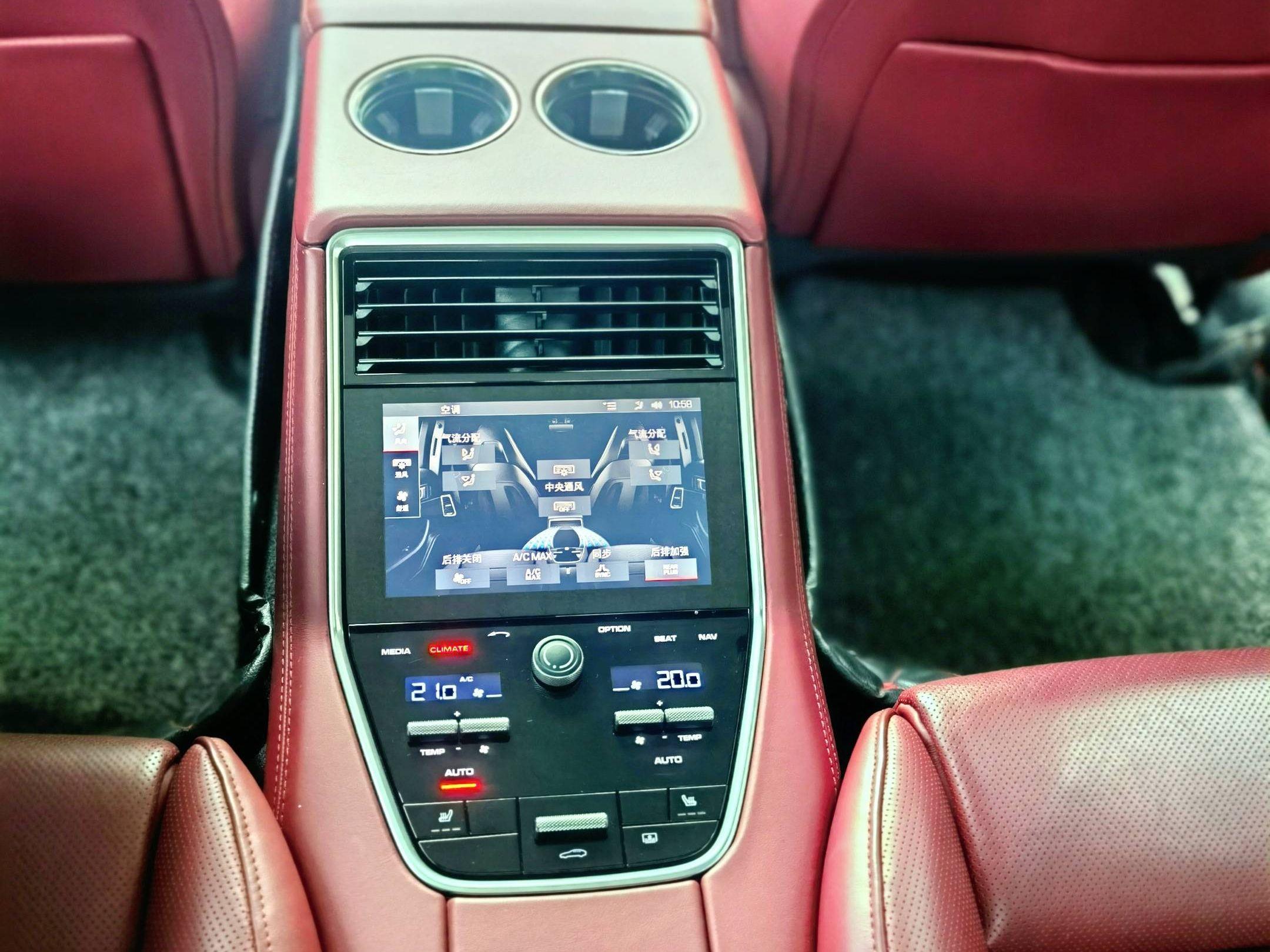 panamera4